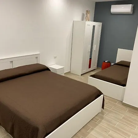 Giomartrooms Nocleg ze śniadaniem