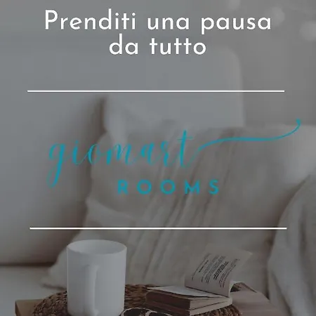 Giomartrooms Nocleg ze śniadaniem Torre Annunziata