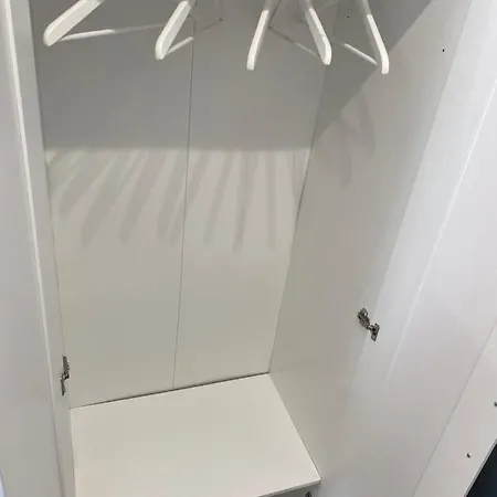 Giomartrooms Nocleg ze śniadaniem Torre Annunziata