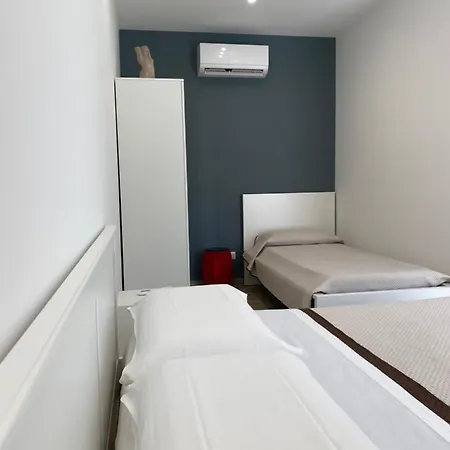 Nocleg ze śniadaniem Giomartrooms 3*