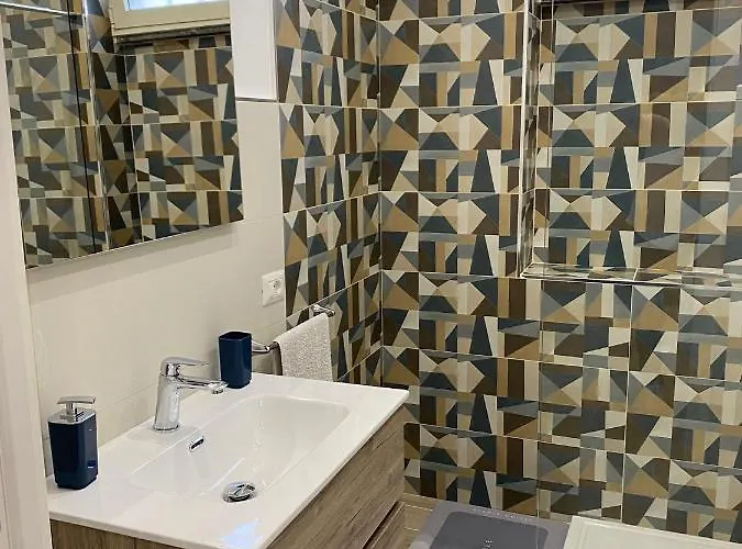 فندق مبيت وإفطار Giomartrooms 3*