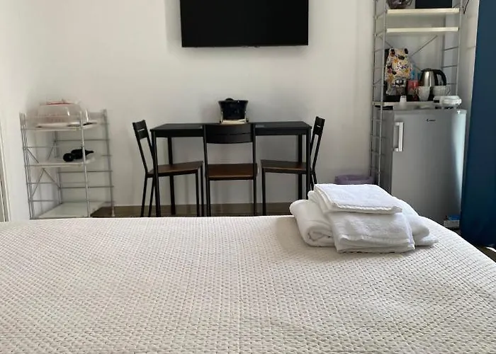 Giomartrooms فندق مبيت وإفطار توري أنونزياتا