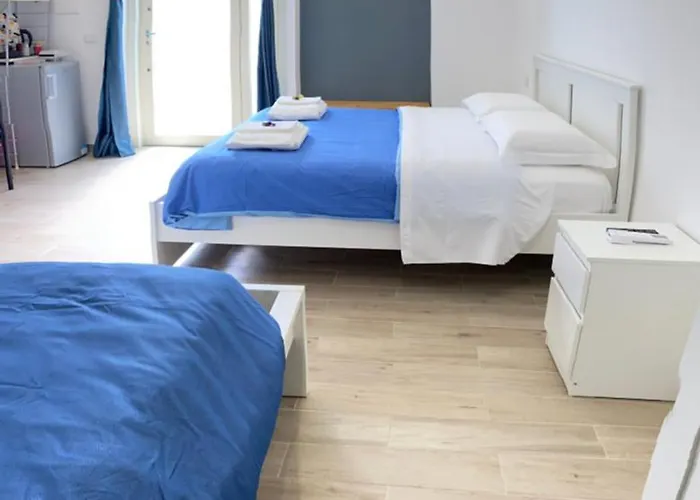 فندق مبيت وإفطار Giomartrooms 3*