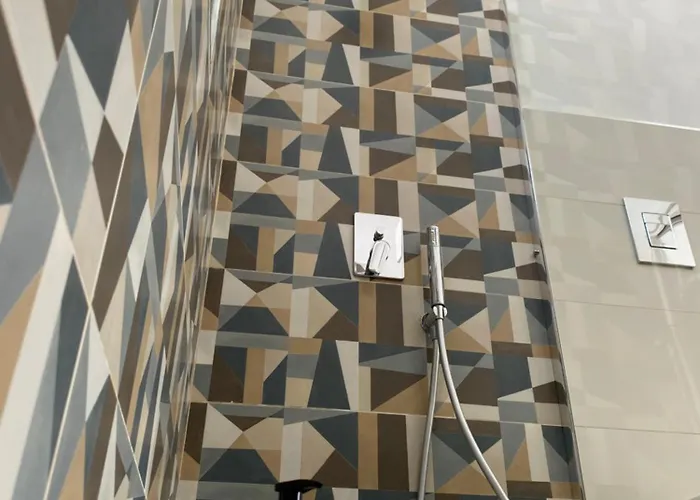 Giomartrooms توري أنونزياتا